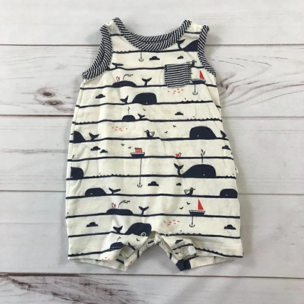 Baby GAP White Dolphin Romper Jumpsuit 0-3 months